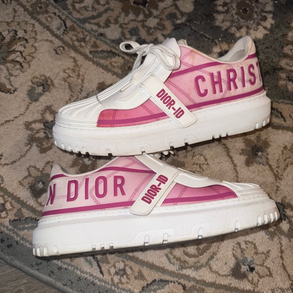 Dior Women's Sneakers in Pink and White